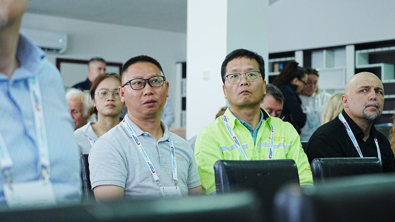 参与会议报告.jpg